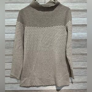 aspen sweater womens size XS gray mock neck soft knit pullover chevron stripes